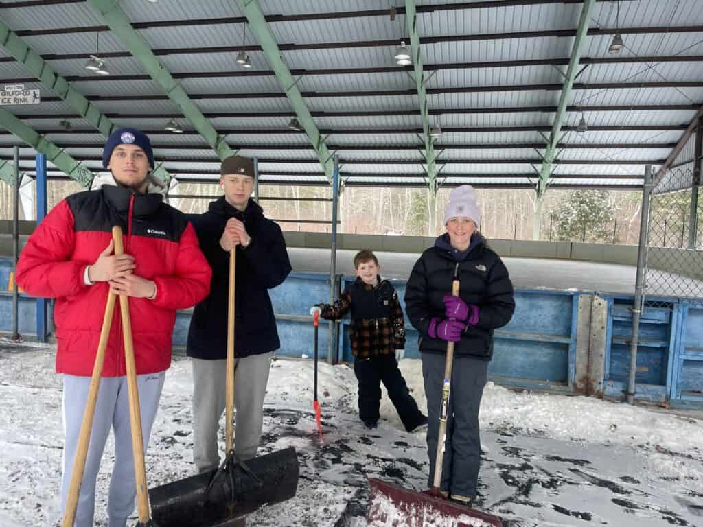 The Benefits of Community Service with Your Hockey Program - The Hockey Focus